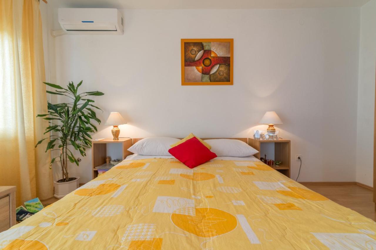 Apartments Bepina Biograd Na Moru Buitenkant foto