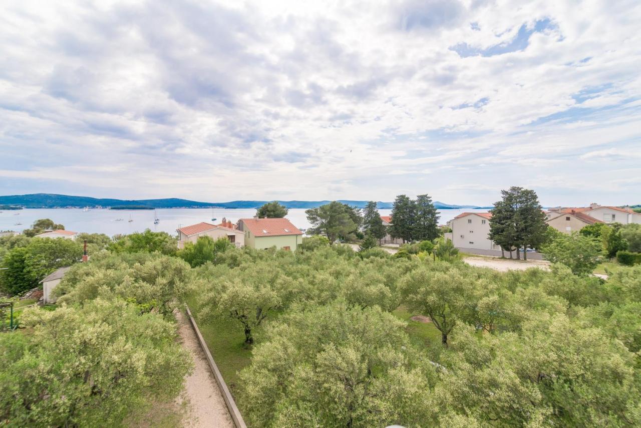 Apartments Bepina Biograd Na Moru Buitenkant foto